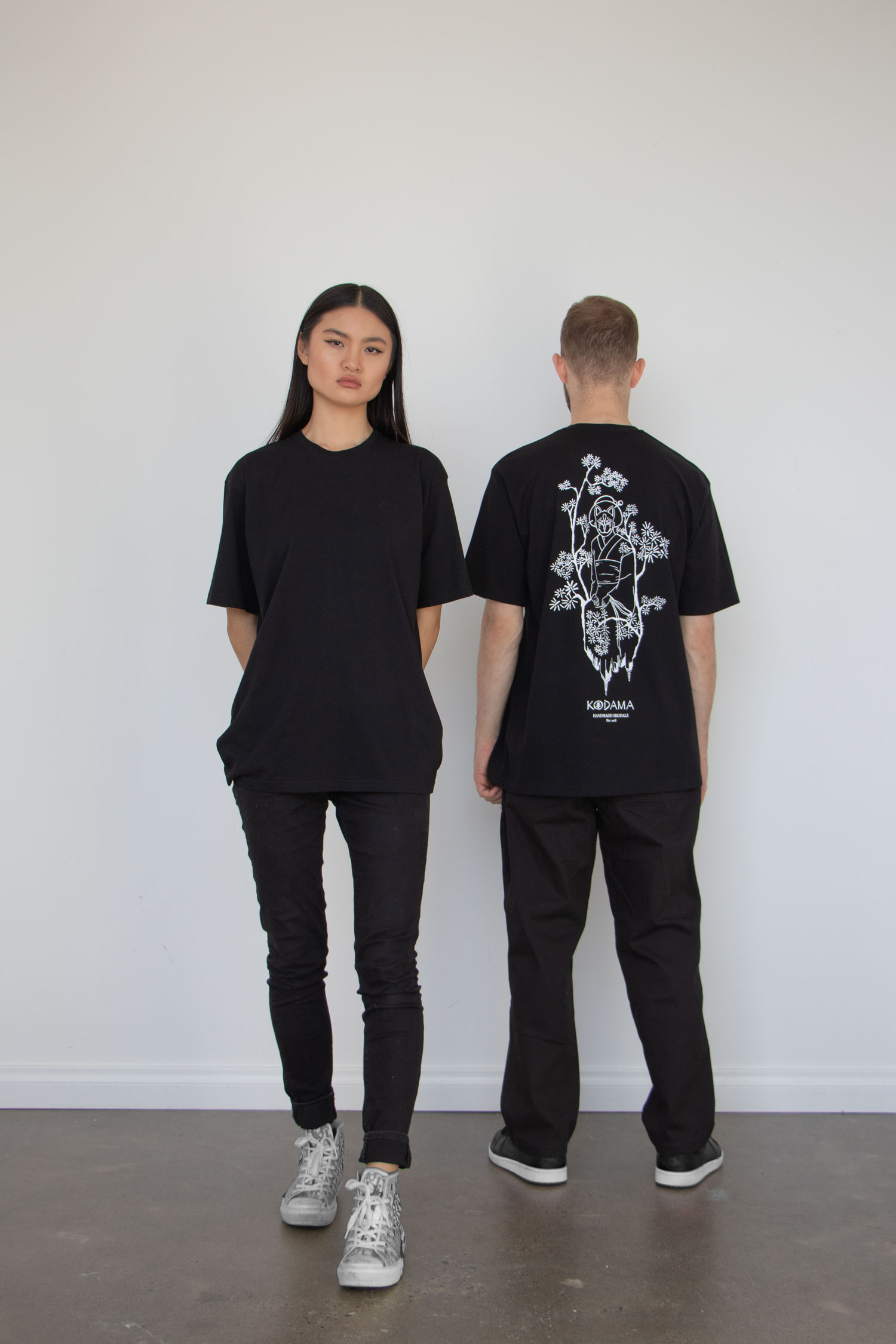 unisex-organic-cotton-t-shirt-black